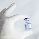 Ce trebuie să știm despre miocardita și pericardita asociate cu vaccinarea împotriva COVID-19