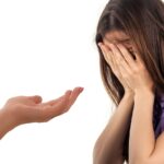 Sănătatea mintală a medicilor: prevenție, sprijin și politici necesare
